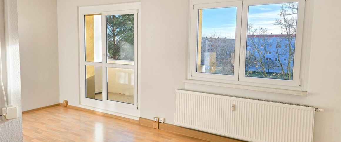 Helle, geräumige 3-Raum-Wohnung nahe der Elsteraue inkl. Gutschein für einen Baumarkt Ihrer Wahl - Photo 1