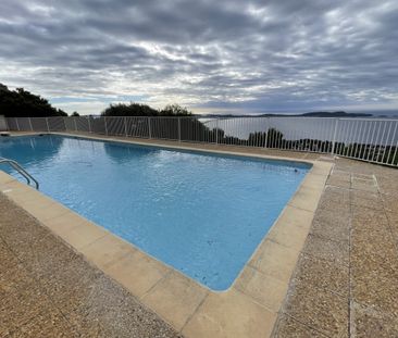 HYERES- APPARTEMENT T2 EN SOUPLEX - AU CALME - TERRASSE- ST - Photo 1