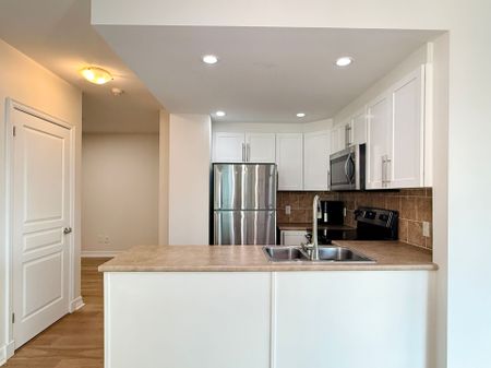 For Lease - 200 Besserer Street Unit# 311, Lower Town - Sandy Hill, Ontario - Photo 3