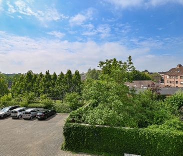 Riant 3-slaapkamerappartement met zicht op de vaart te Izegem - Photo 4