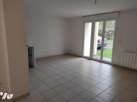 APPARTEMENT RDC ACCES SUR JARDIN COMMUN EPRON - Photo 4