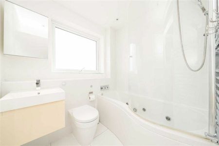 St. Marks Road, Teddington, TW11 - Photo 4