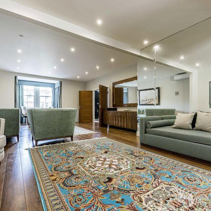 7 bedroom detached house to rent - Photo 1