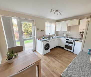 2 bedroom semi-detached house to rent - Photo 5