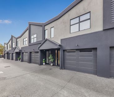 5/24 Carr Street, Brighton East VIC 3187 - Townhouse For Rent | Domain - Photo 1