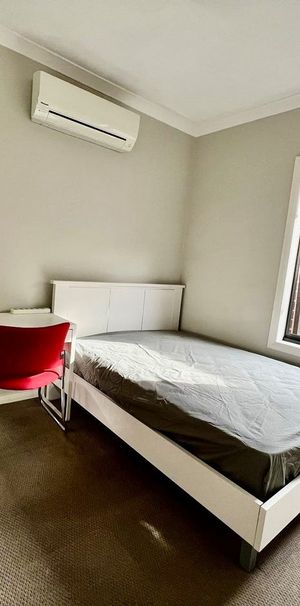 Furnished 1 Bedroom in Clayton - Photo 1