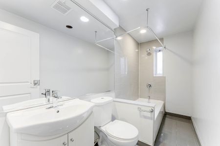 Wellesley Apatments - Photo 5