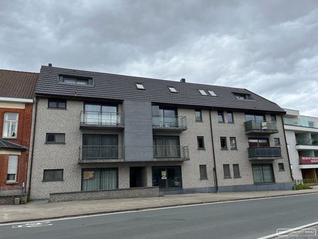 Dakappartement met 2 slaapkamers, groot terras en garage te huur in Tiegem - Photo 4