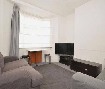 4 bedroom terraced house to rent - Photo 1