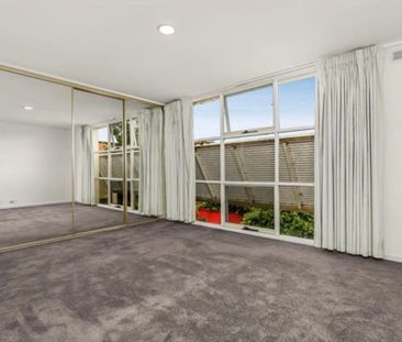 South Yarra - Photo 1