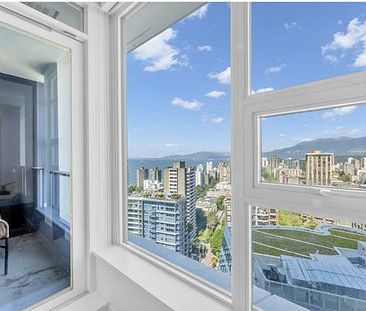 Stunning 1 Bed, 1 Bath Apartment with Breathtaking Views! - Photo 1