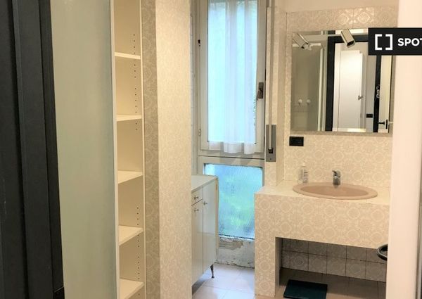 milan, Lombardy 20122