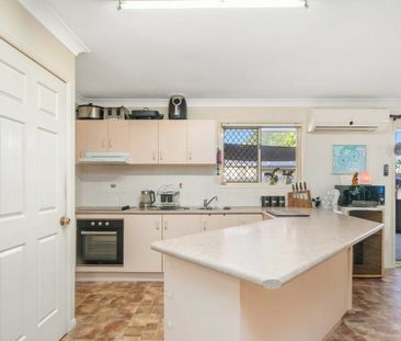37 Fern Street, Deception Bay QLD 4508 - House For Rent | Domain - Photo 6