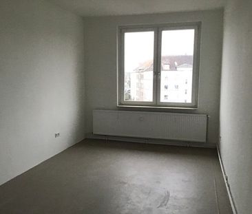 Helle 2 Zimmer Wohnung mit Balkon in zentraler Lage - Photo 2