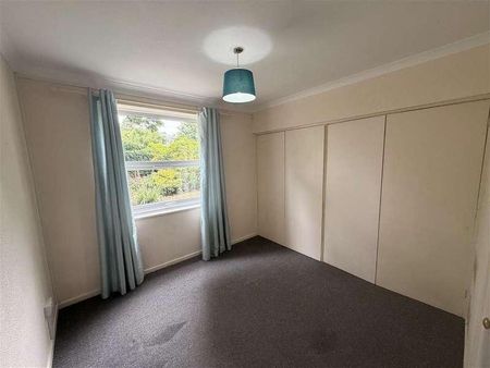 Birch House, Lingwood Close, Southampton, SO16 - Photo 2