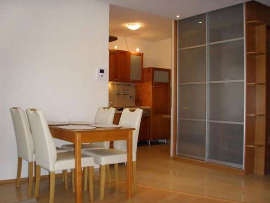 Apartament na wynajem, ul. Grzybowska, Warszawa Śródmieście - Zdjęcie 1