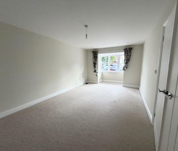 4 bedroom detached house to rent - Photo 1