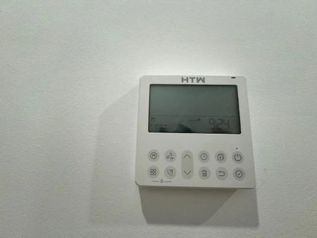 Avenida del Doctor Federico Rubio y Galí, Madrid, Community of Madrid 28039 - Photo 4