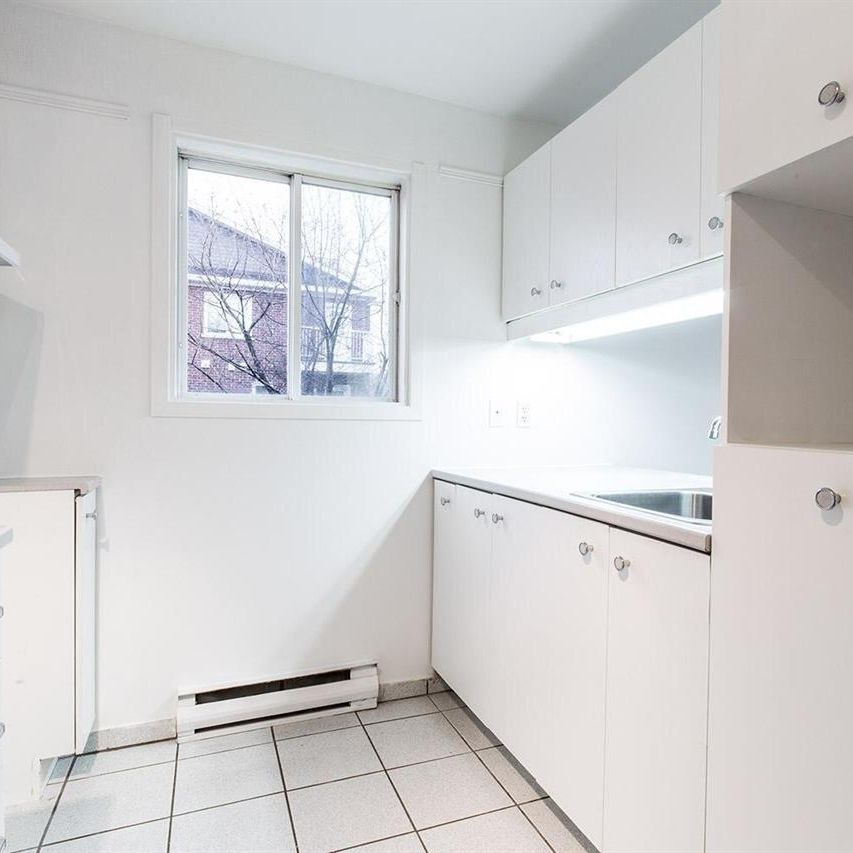 402 - 120 Boulevard Des Cèdres, Quebec - Photo 1