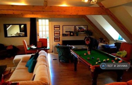 3 bedroom penthouse to rent - Photo 3