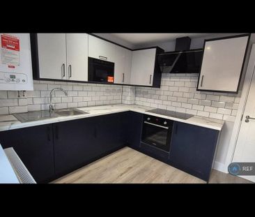 1 bedroom in a house share to rent - Photo 3