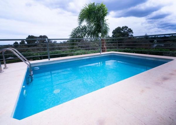 Apartment with private pool