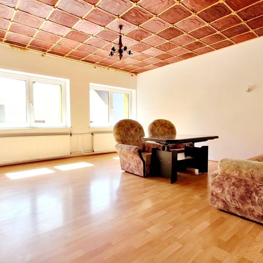 Pronájem rodinného domu 138 m², Železniční II 195 - Photo 1
