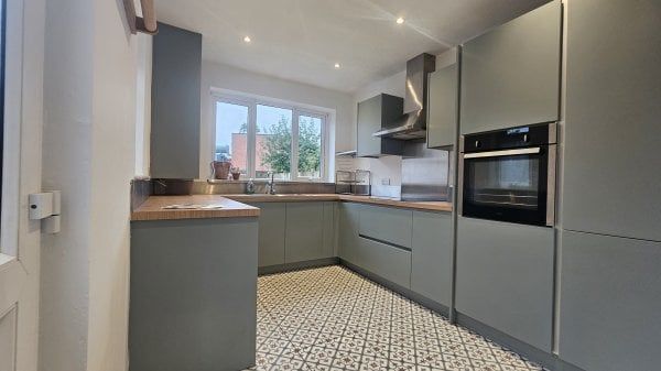 Broadway, Fulwood - Photo 1