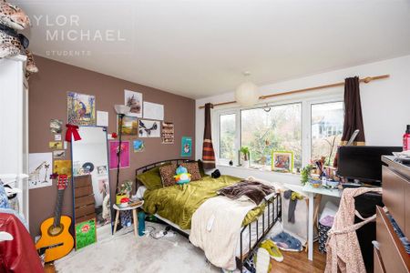 4 bedroom terraced house to rent - Photo 3