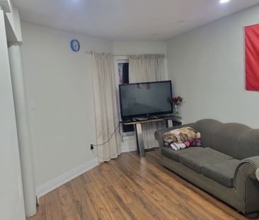 For Lease - 3 Fairbank Court Unit# Upper, Brampton, Ontario - Photo 1