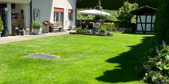 Charmantes 6.5-Zimmer-Doppelhaus in Emmetten mit traumhaftem See- und Bergblick - Foto 3