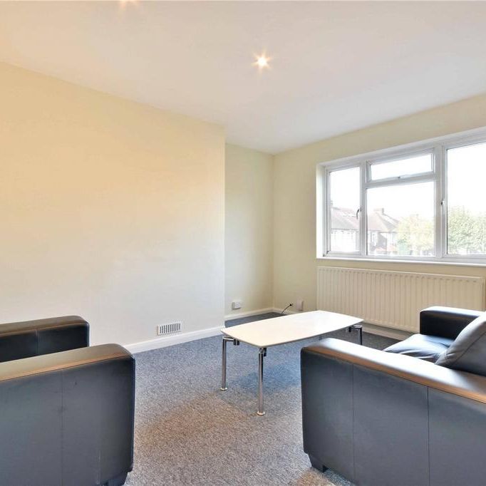 2 bedroom flat to rent - Photo 1