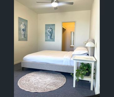 2 bed apartment in vibrant East End - Photo 5