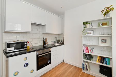 Commercial Road, E14 7LF, London - Photo 5