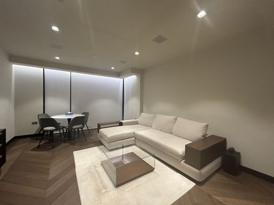 1 Bed Apartment to let in Sandringham House, London - Photo 1