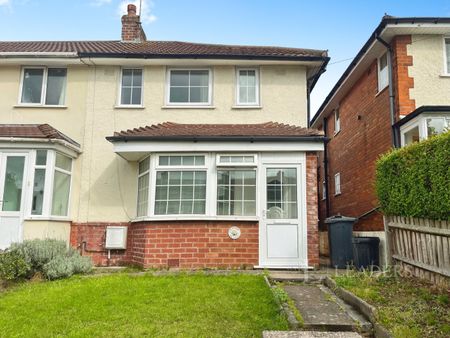 3 bedroom semi-detached to rent Birmingham, West Midlands, B14 - Photo 4