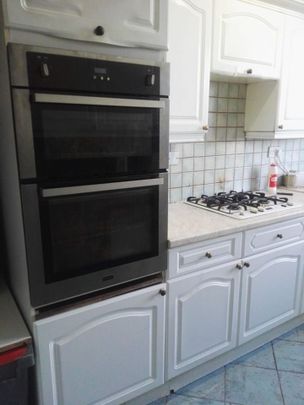 Studio Flat, Eagle Lodge, NW11 - Photo 1
