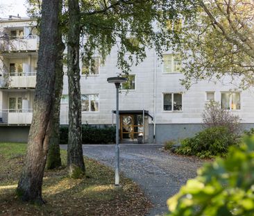 Aprilgatan 42 - Foto 1