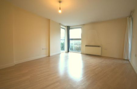 1 bedroom flat to rent - Photo 2