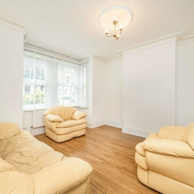 Brenthouse Road, London Fields, E9 - Photo 1