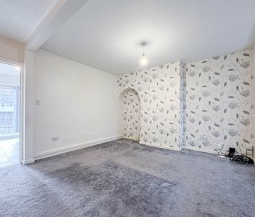 3 Bed Semi-Detached House, Smalldale Road, B42 - Photo 3