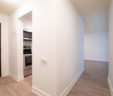 Trossacks Avenue Townhouses - Photo 2