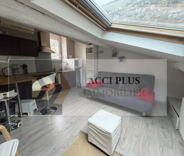 Location Appartement 1 pièce 12m² NIMES 30000 - Photo 1