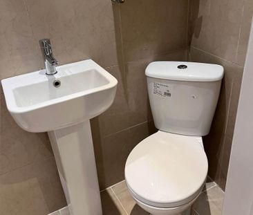 Studio to rent - Photo 5