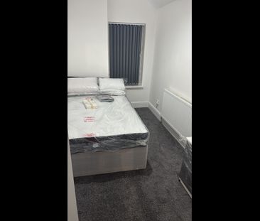Room in a Shared House, Sarehole Road, B28 - Photo 2