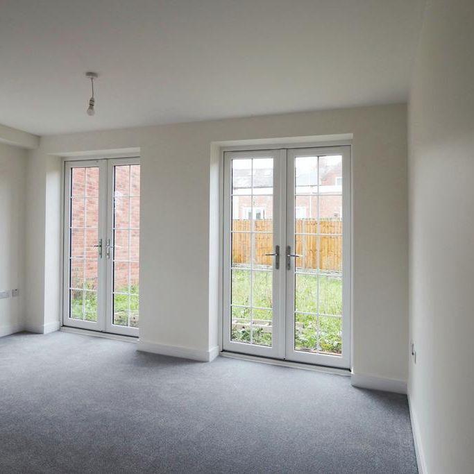 3 bedroom semi-detached house to rent - Photo 1