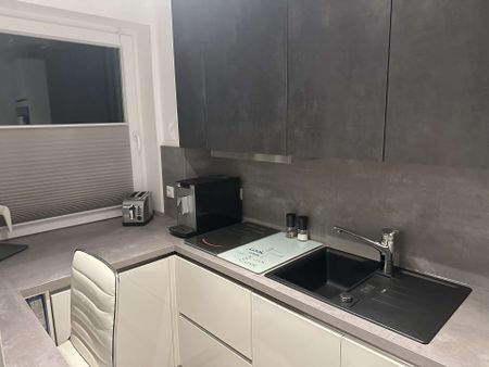 **Wunderschönes und modern möbeliertes Apartment mit Balkon und Schwimmbad in Bothfeld** - Photo 4