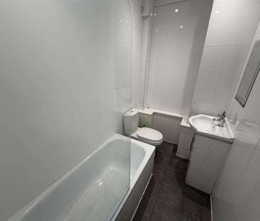 St. Martins Place, Brighton, BN2 - Photo 5