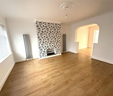 3 bedroom terraced house to rent - Photo 6