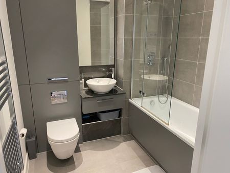 1 Bed Flat, Forrester Way, E15 - Photo 2